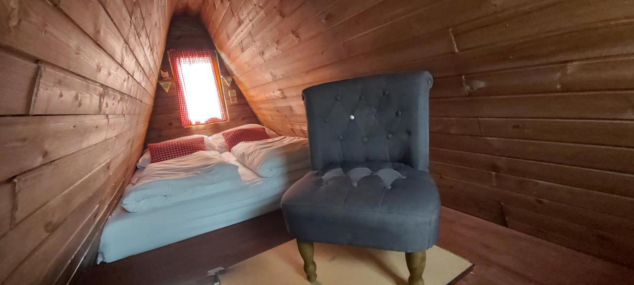 Winter Tiny House In Prague Parco vacanze